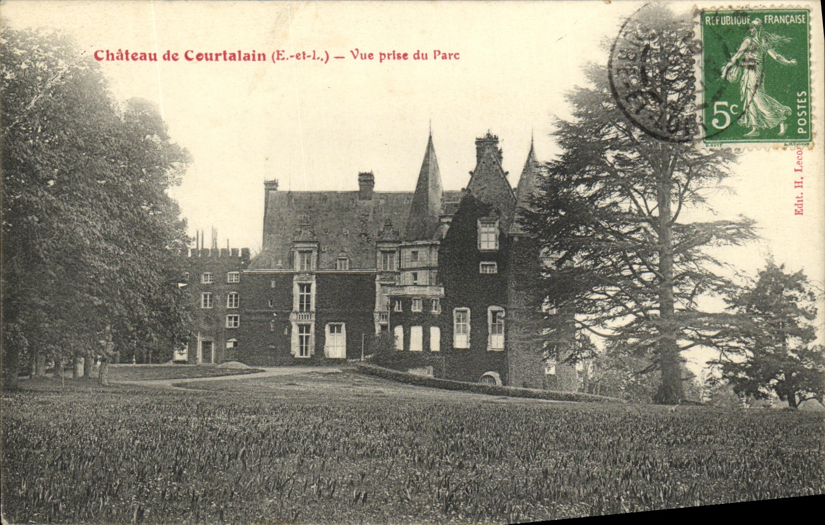 CPA Chateau de Courtalain Vue Prise du Parc