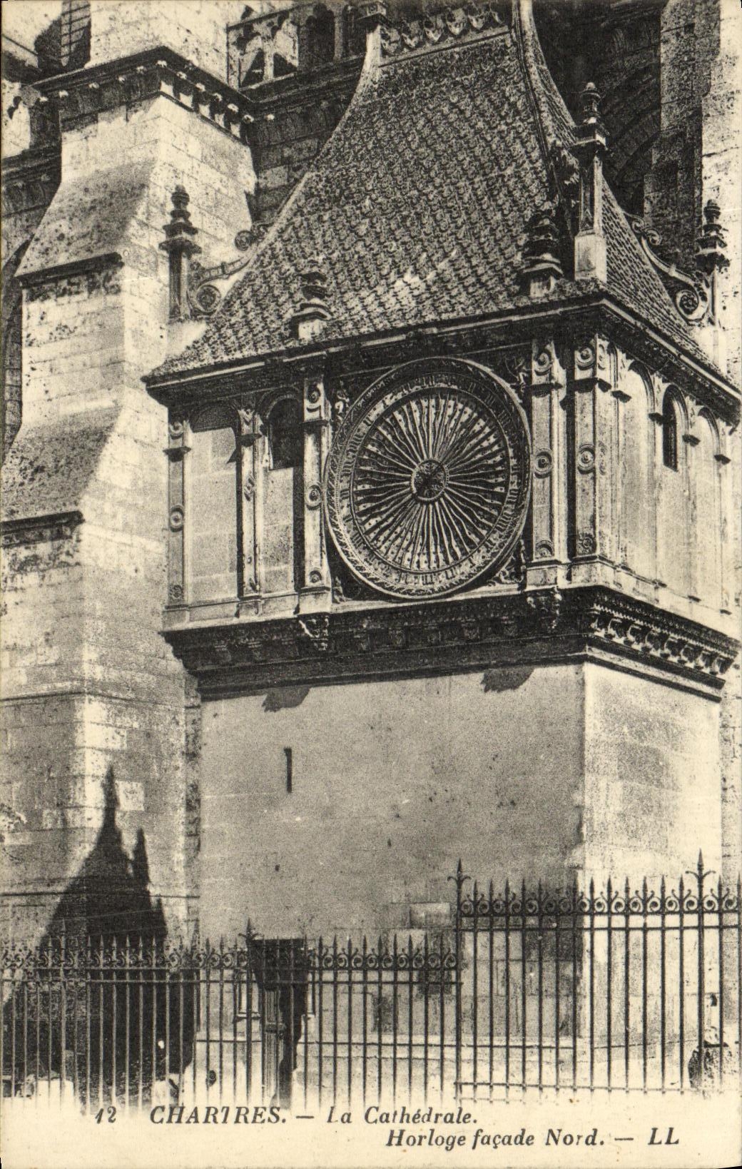 CPA Cathedrale de Chartres Horloge Facade Nord