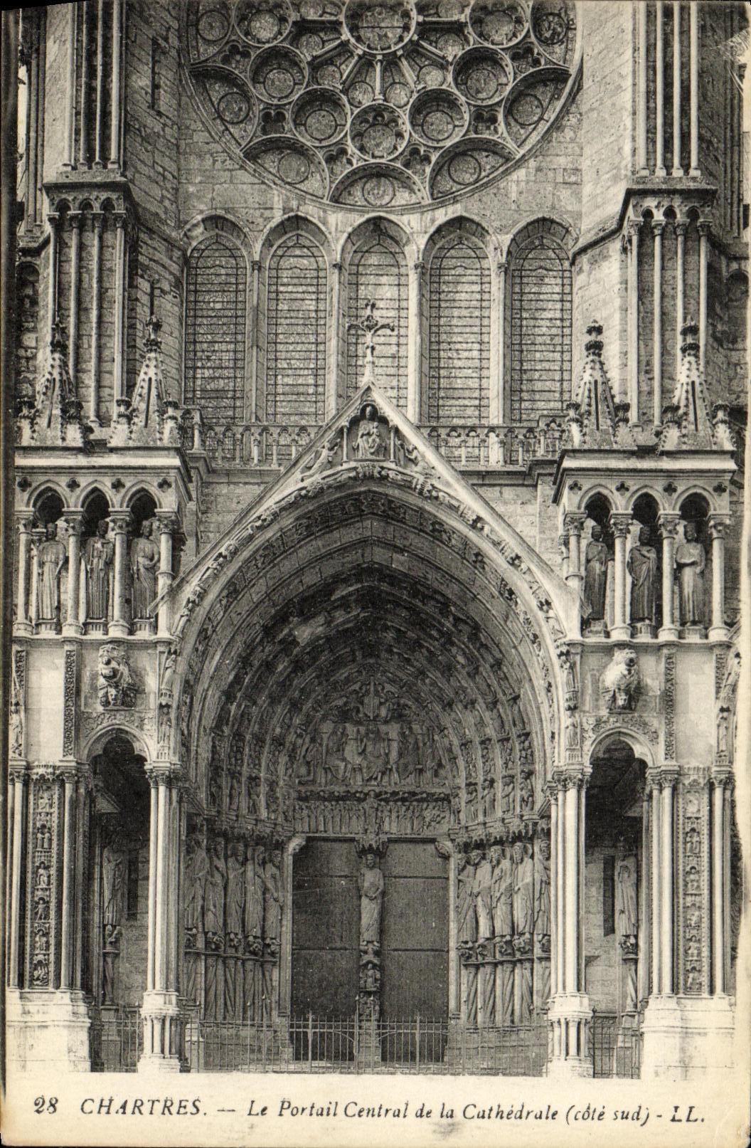CPA Cathedrale de Chartres Le Portail Central de la Cathedrale