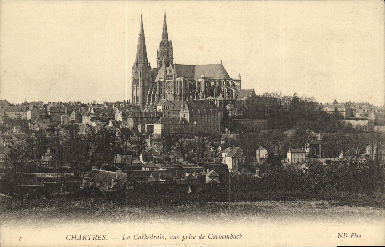 CPA Cathedrale de Chartres Vue prise de Cachemback