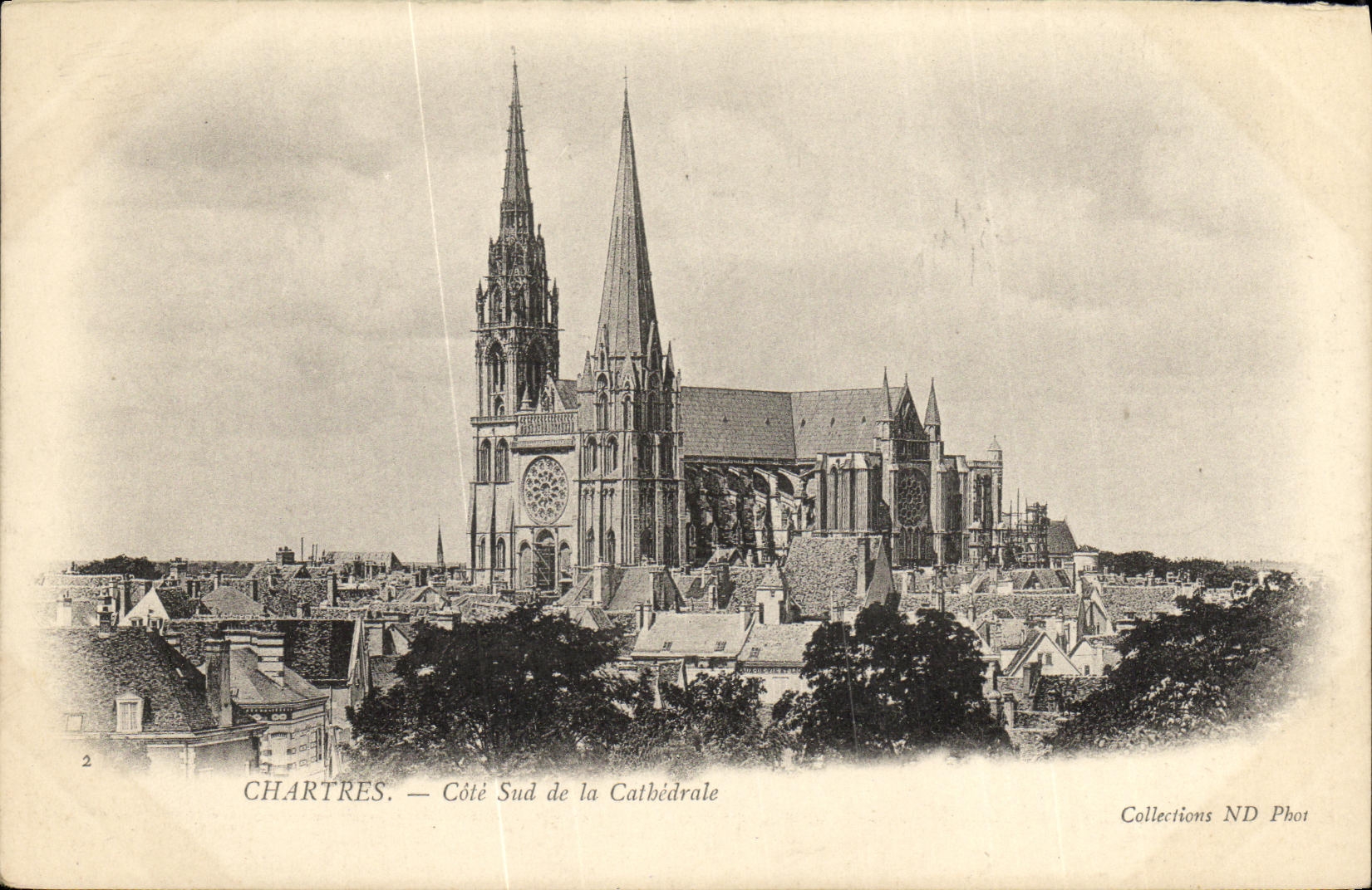 CPA Cathedrale de Chartres Cote de la Cathedrale