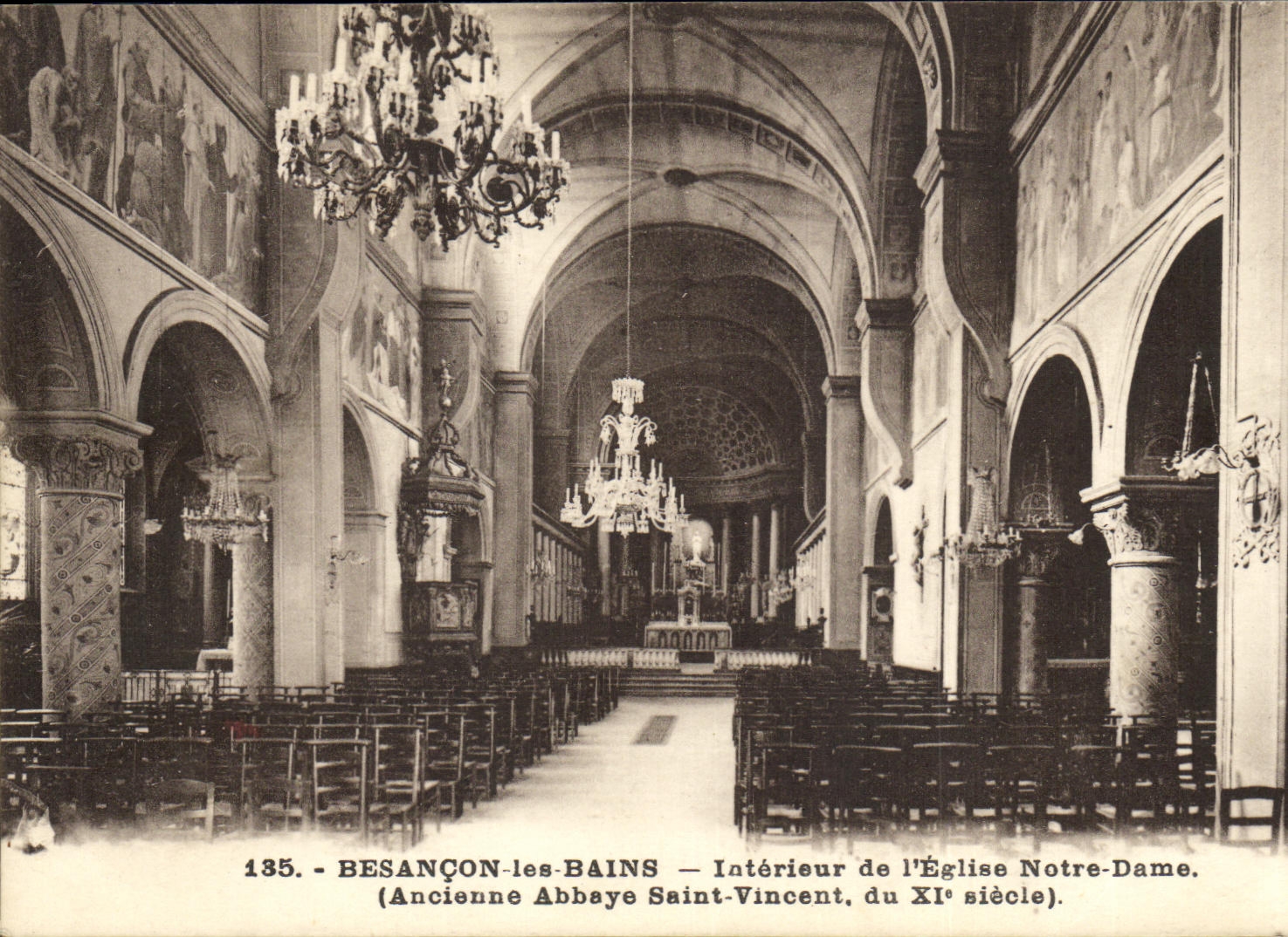CPA Besancon les Bains Interieur de l Eglise Notre Dame Ancienne Abbaye Saint Vincent