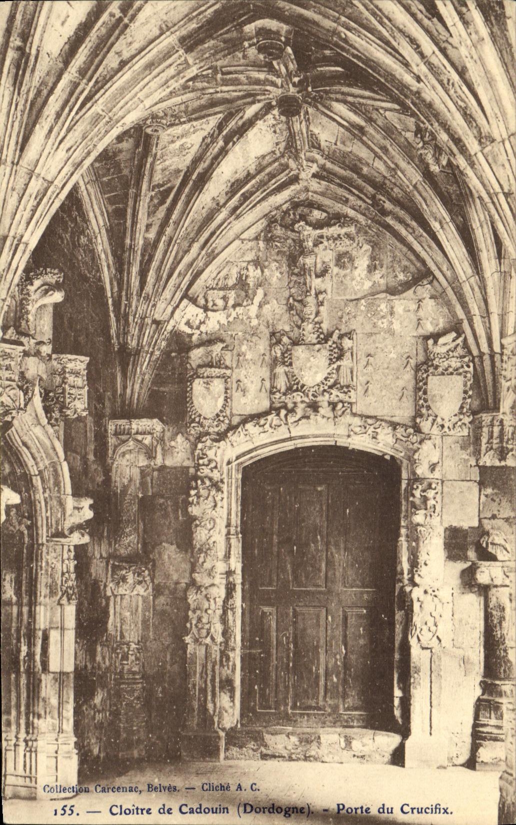 CPA Cloitre de Cadouin Porte du Crucifix