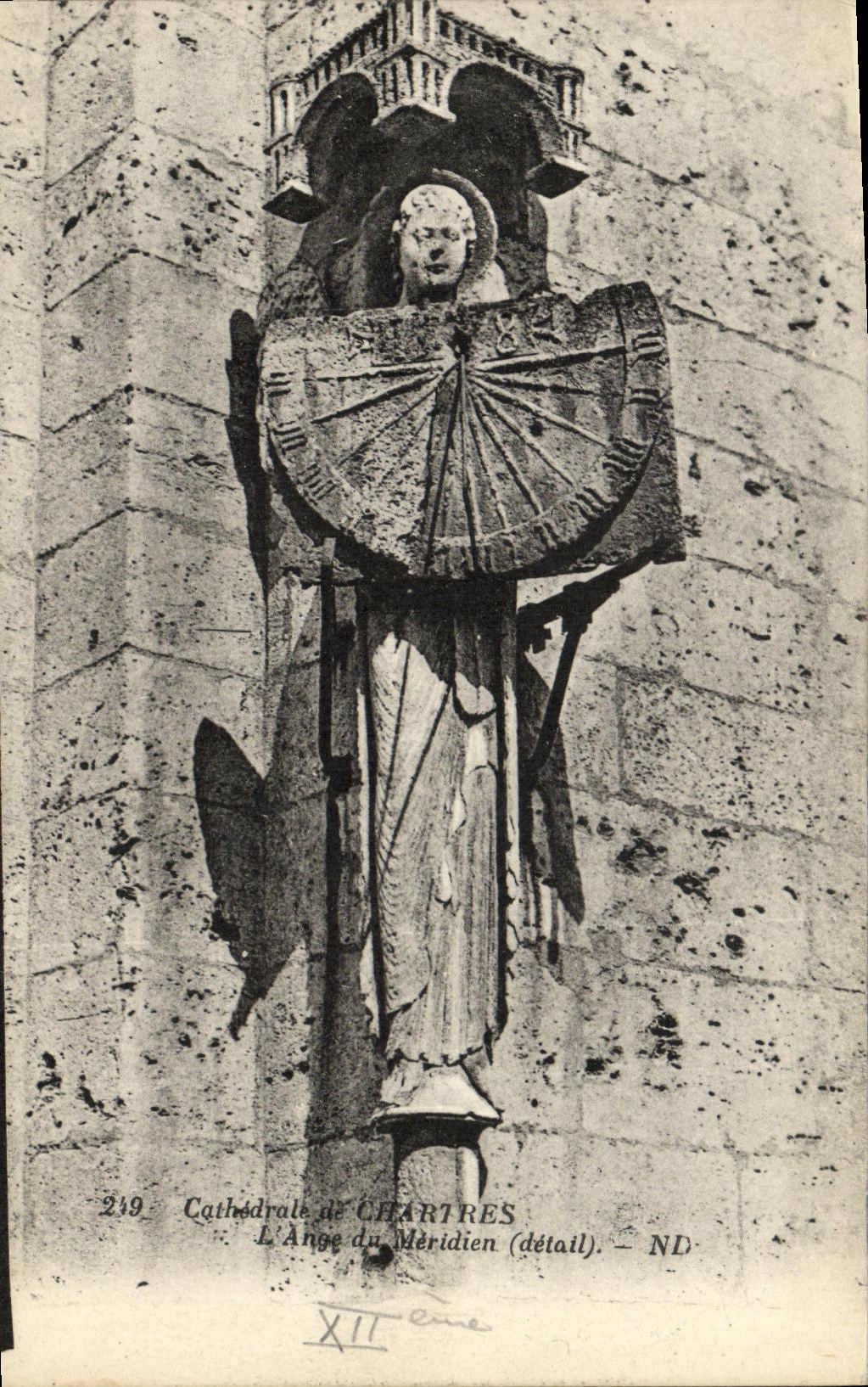 CPA Chartres La Cathedrale L Ange du Meridien