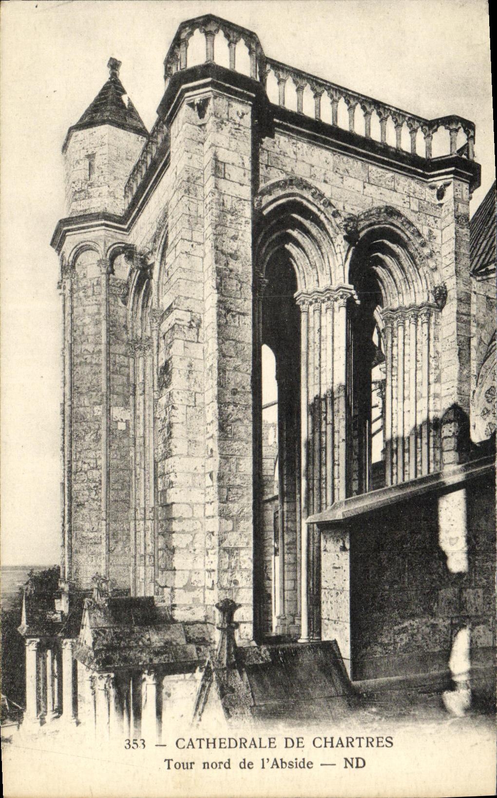 CPA Chartres La Cathedrale Tour nord de L Abside