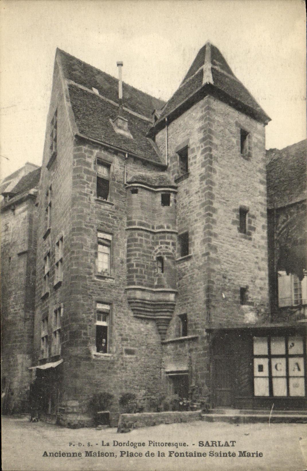 VINTAGE POSTCARD Sarlat Ancienne House Places Fountain Marie Sainte