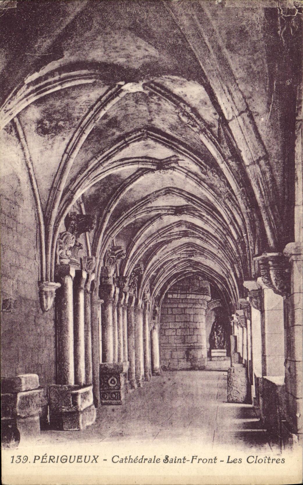 CPA Perigueux Cathedrale Saint Front Les Cloitres