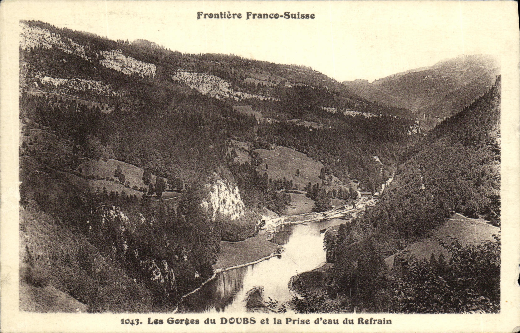CPA Les Gorges du Doubs et la prise d eau du Refrain