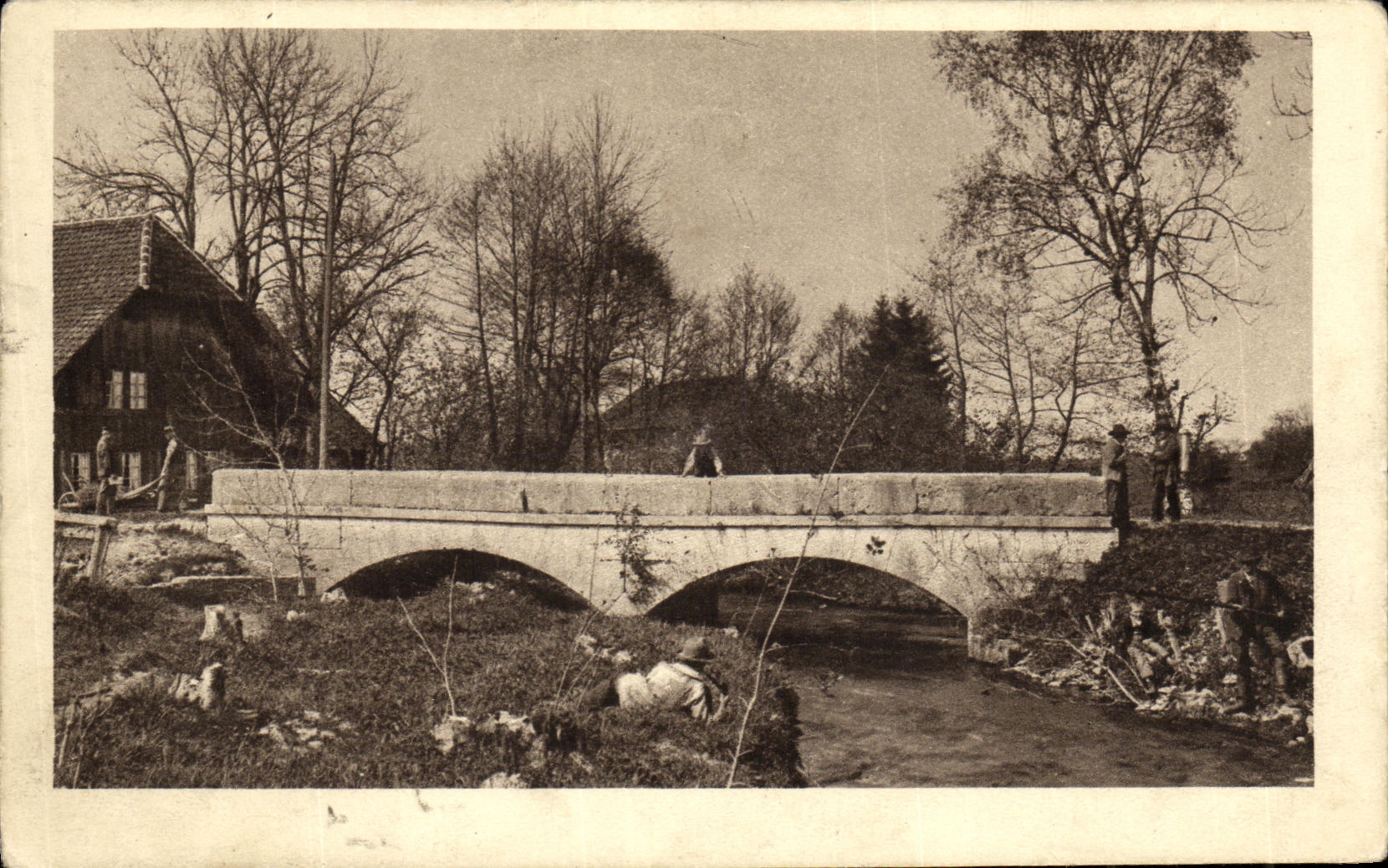 VINTAGE POSTCARD Doubs