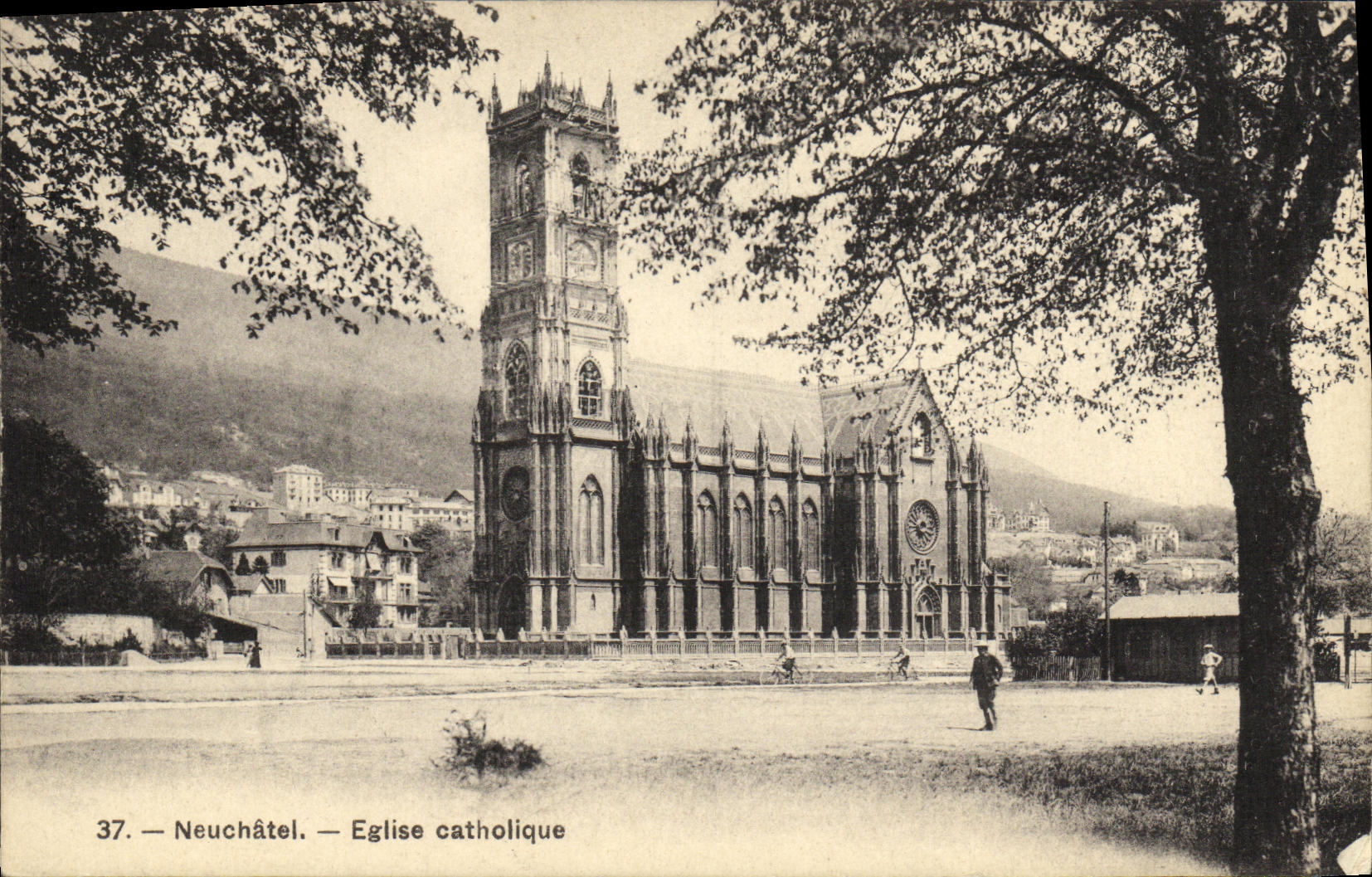 CPA Neuchatel Eglise catholique