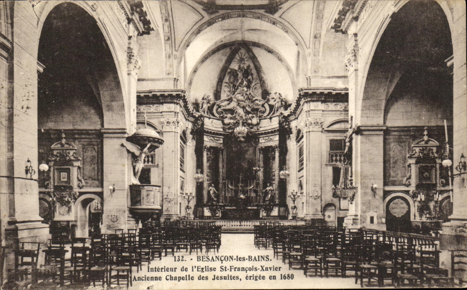 CPA Besancon les Bains Interieur de l Eglise St Francois Xavier Ancienne Chapelle des Jesuites erigee en 1680