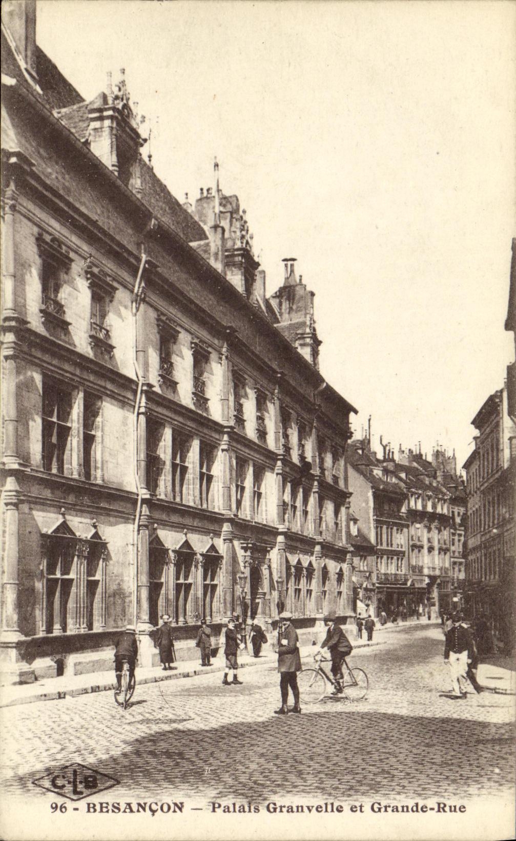 CPA Besancon Palais Granvelle et Grande Rue Enfants Velo