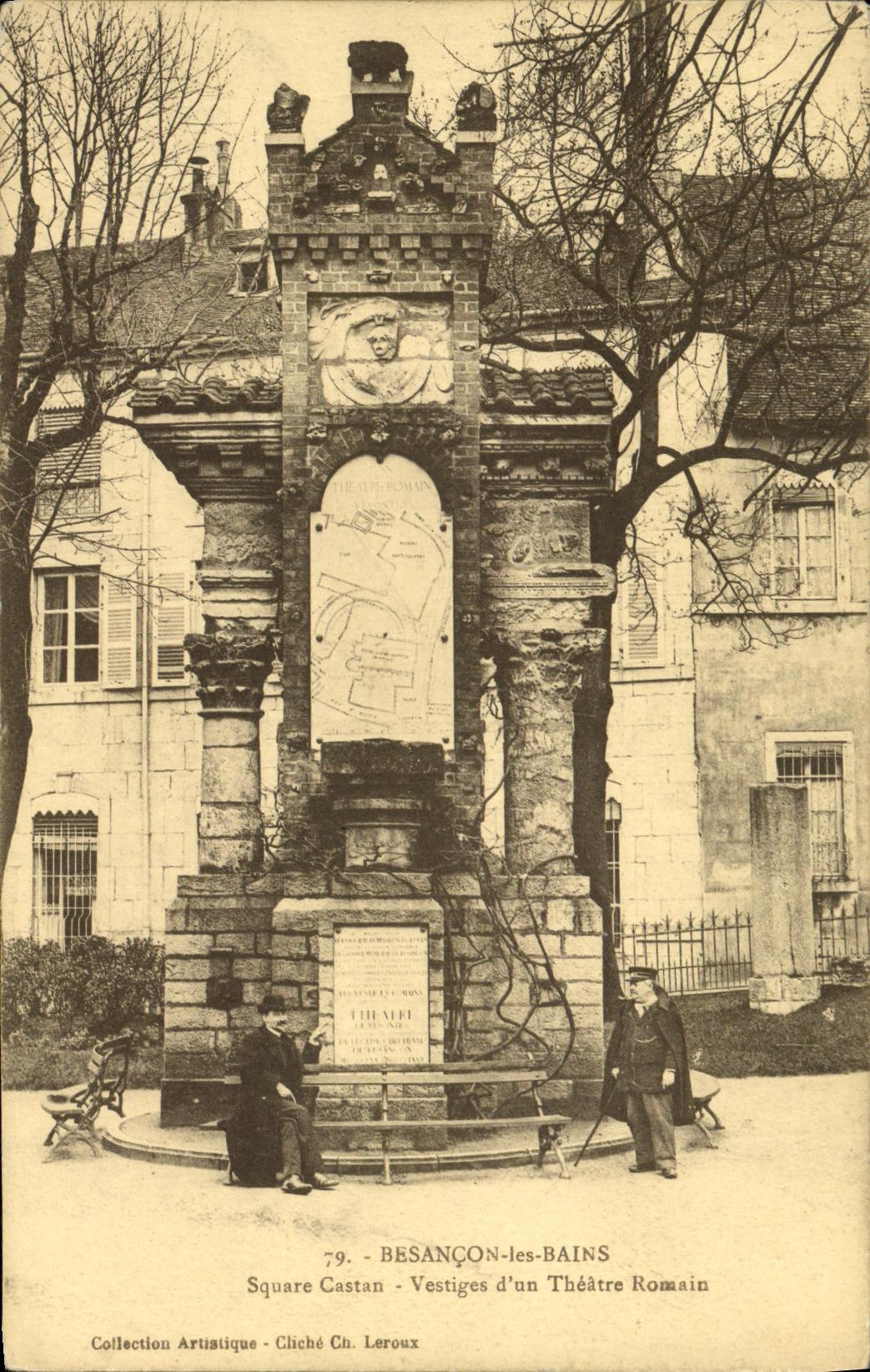 CPA Besancon les Bains Square Castan Vestiges d un Theatre Romain
