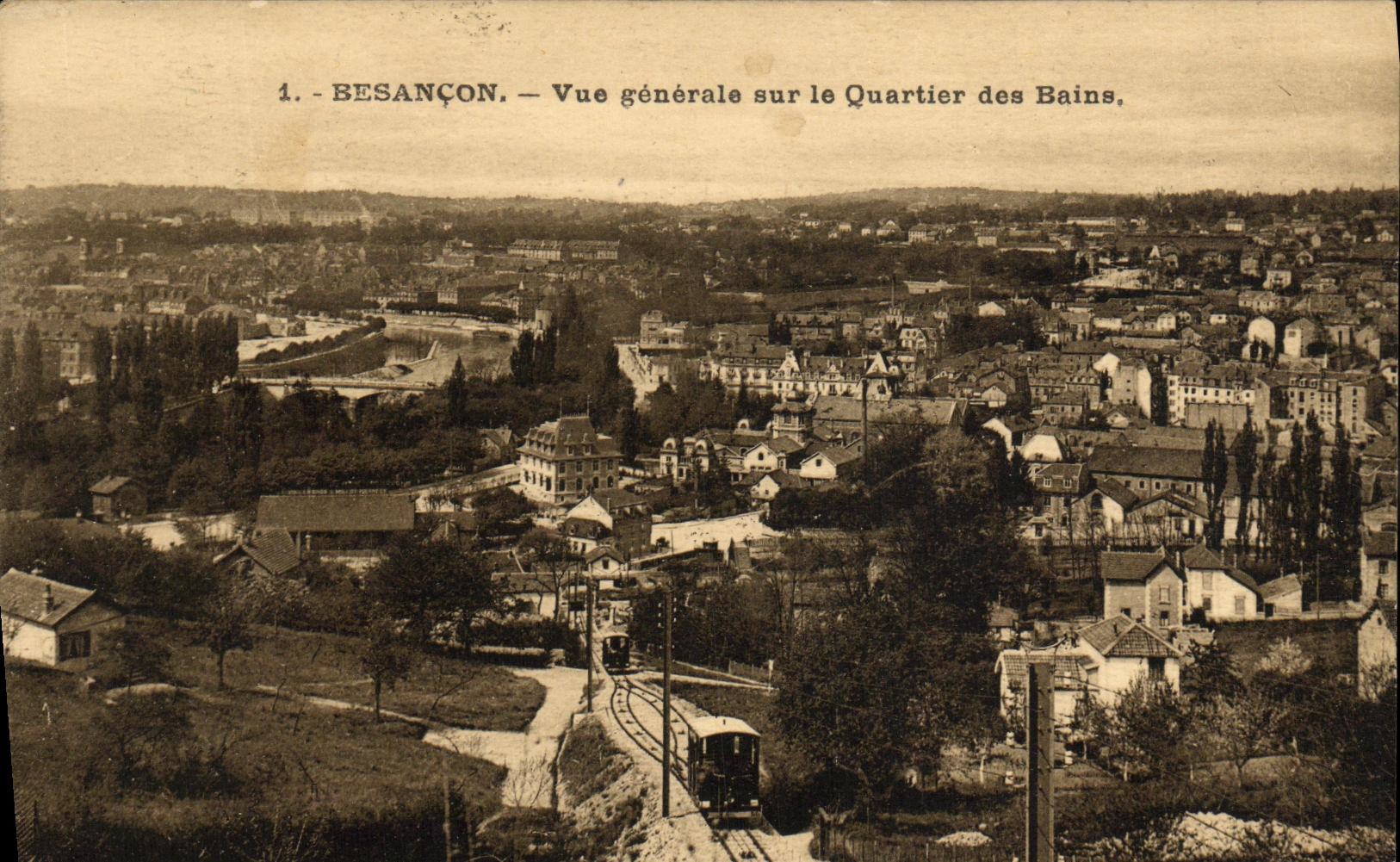 CPA Besancon Vue generale sur le Quartier des Bains