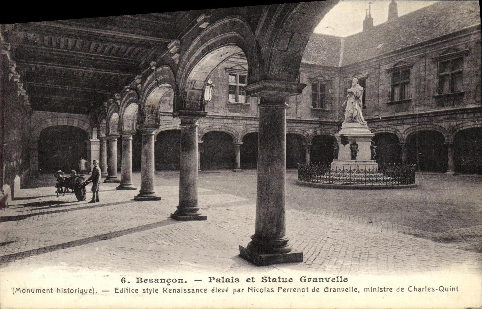 CPA Besancon Palais et Statue Granvelle