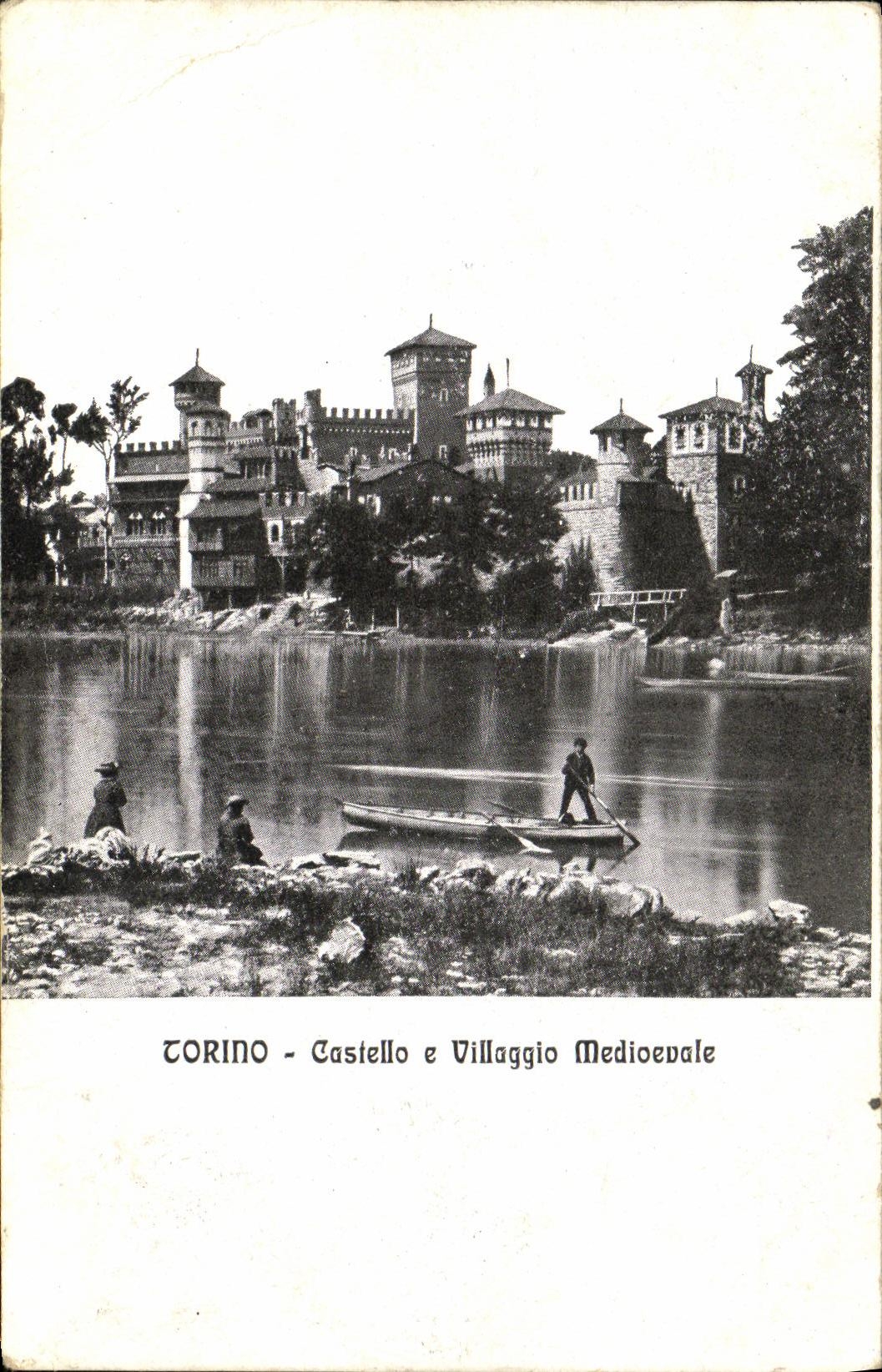 CPA Torino Castello e Villaggio Medioevale