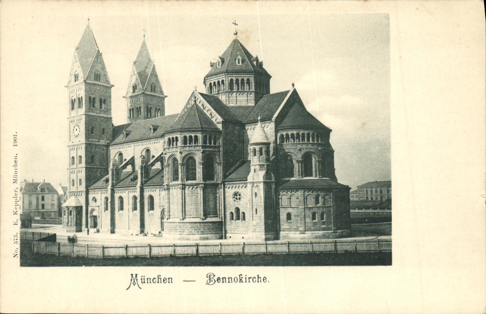 VINTAGE POSTCARD Munchen Bennokirche