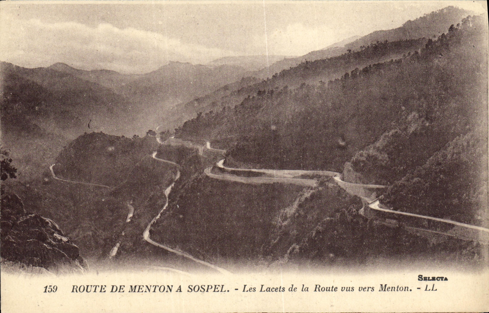 CPA Route de Menton A Sospel Les Lacets de la Route Vus Vers Menton