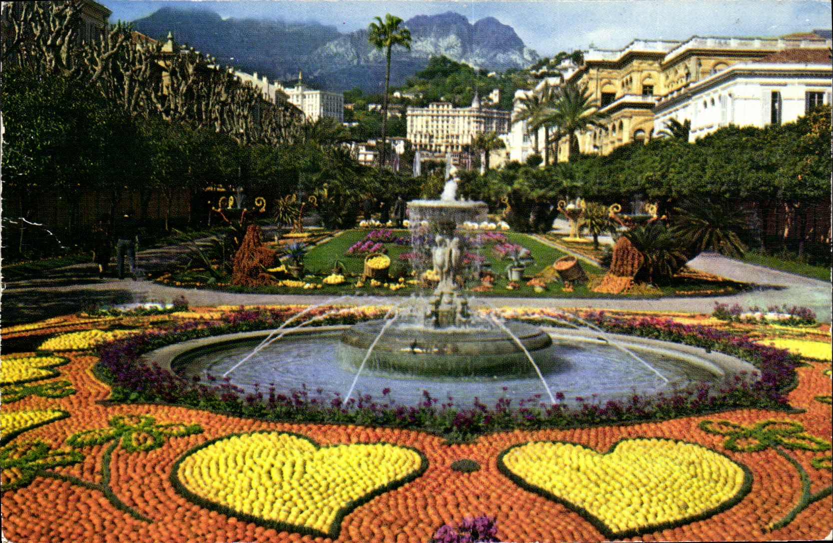 CPM Menton Les jardins pendant les fetes du citron