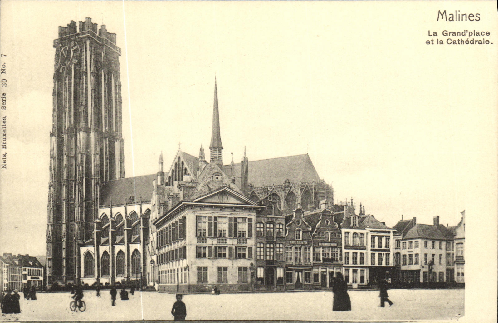 CPA Malines La Grand Place et la Cathedrale