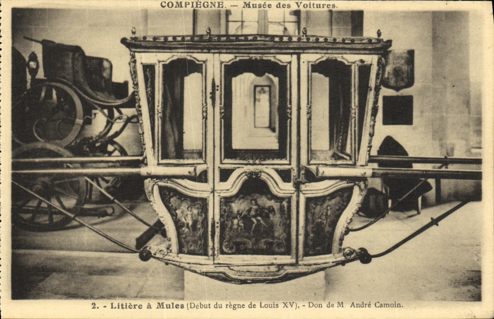 CPA Litiere a Mules Compiegne Musee des voitures