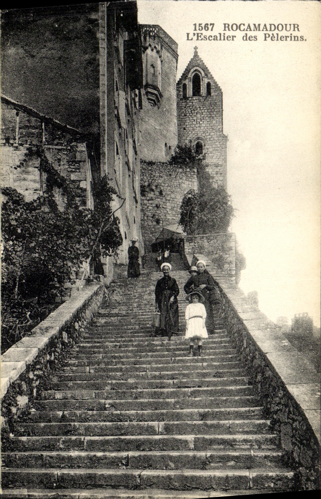 CPA Rocamadour L Escalier des Pelerins animee