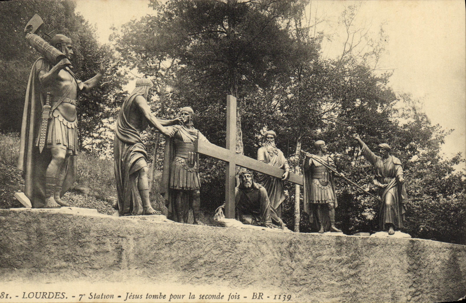 CPA Lourdes Station Jesus tombe pour la seconde fois