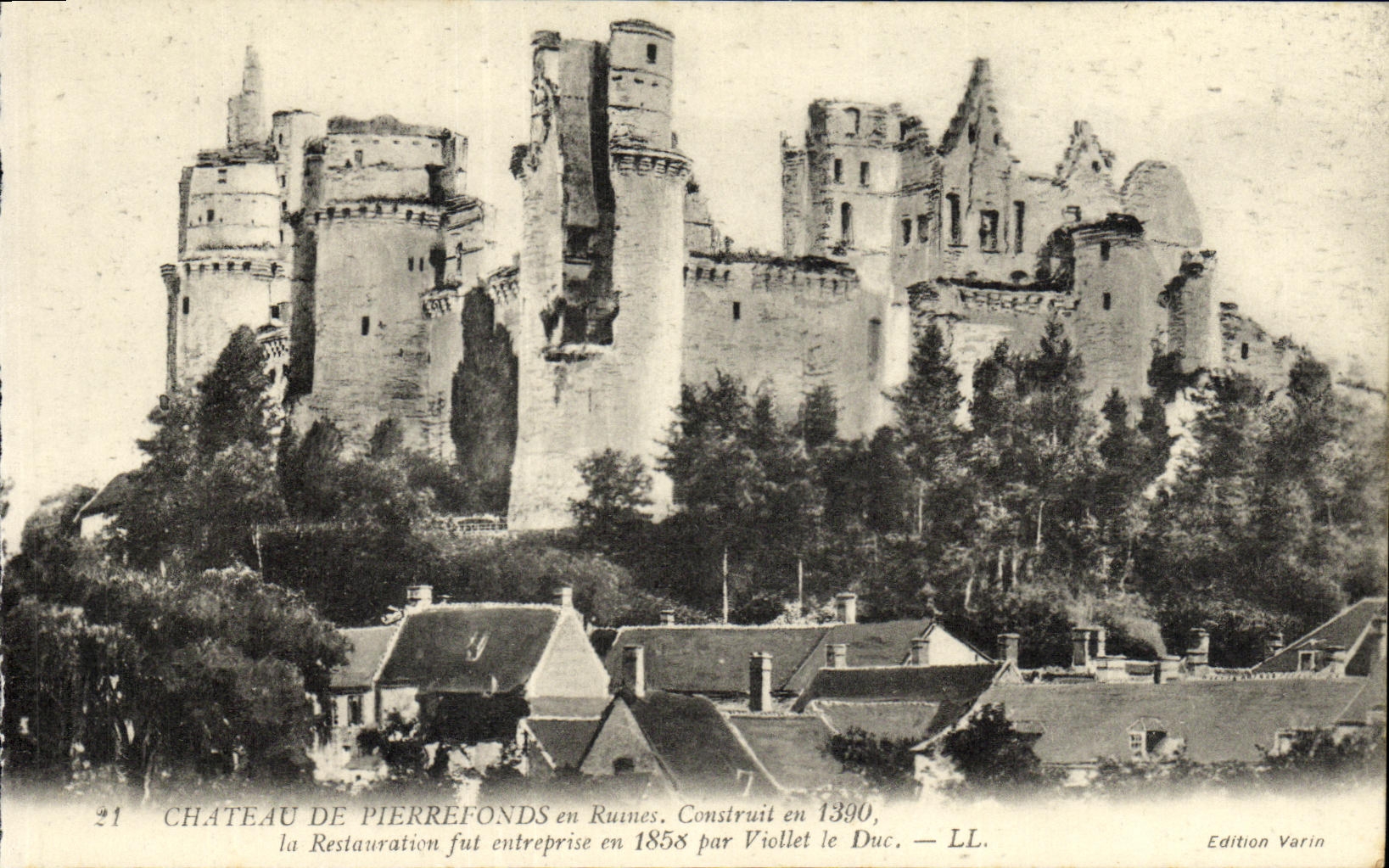 CPA Chateau de Pierrefonds en Runnes Construit en 1390