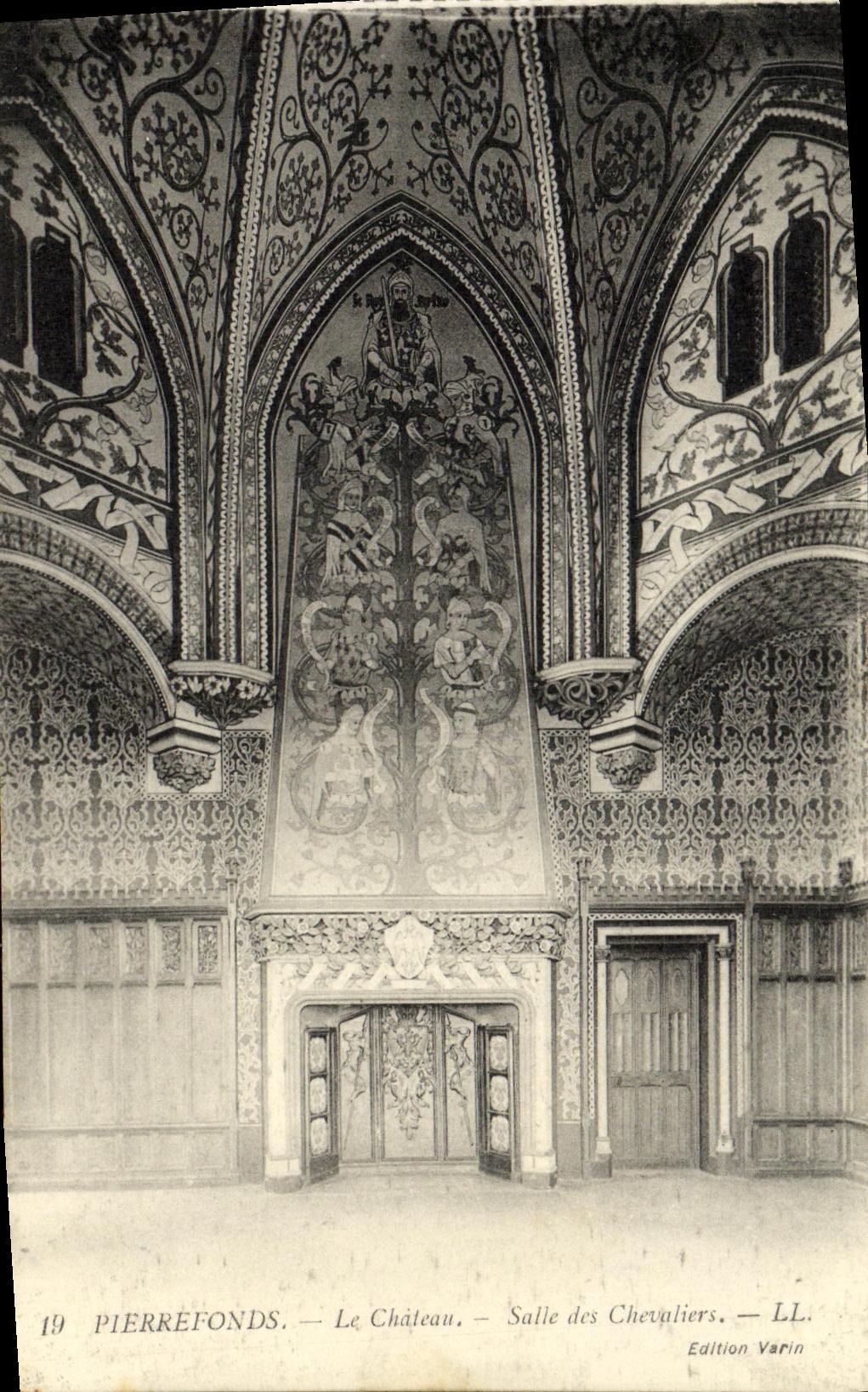 CPA Pierrefonds La Chateau Salle des Chevaliers