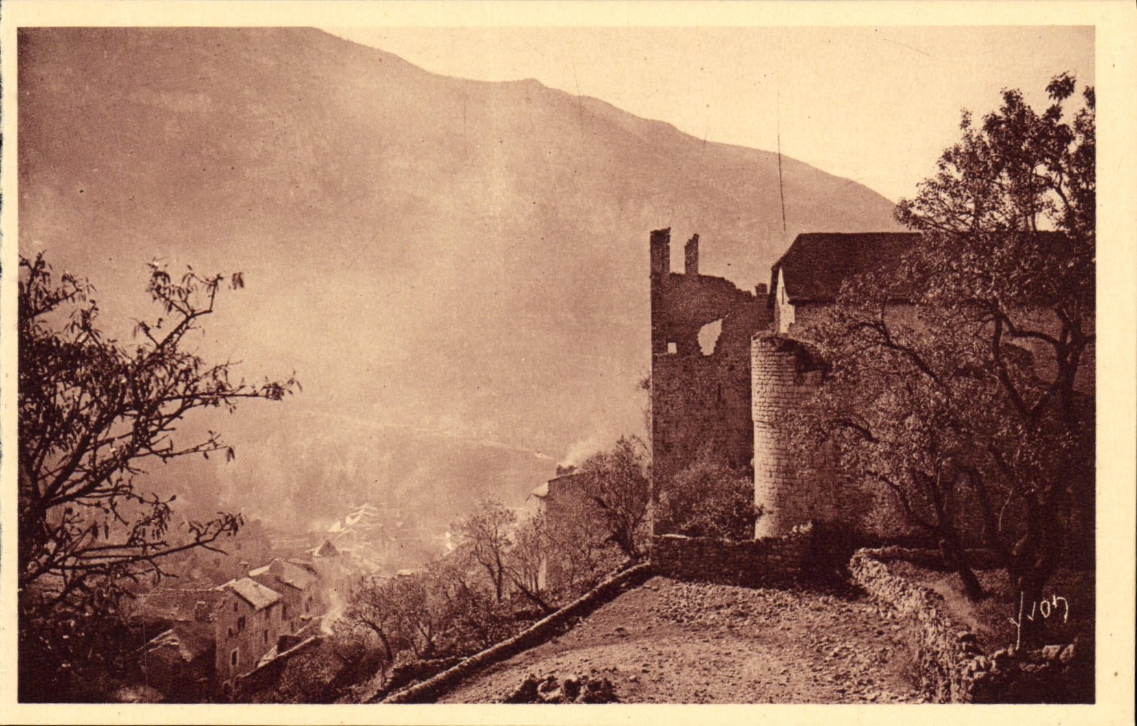 CPA Gorges Du Tarn Sainte Enimie Ruines de L ancien Monastere