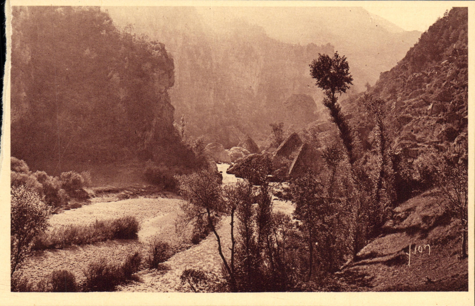 CPA Gorges Du Tarn Le Pas de Souci ou le Tarn Se Perd
