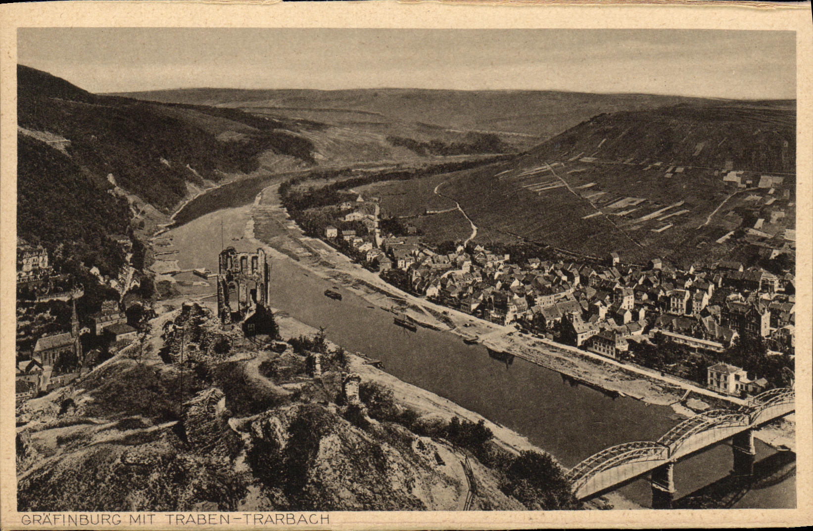 VINTAGE POSTCARD Grafinburg MIT Traben Trarbach