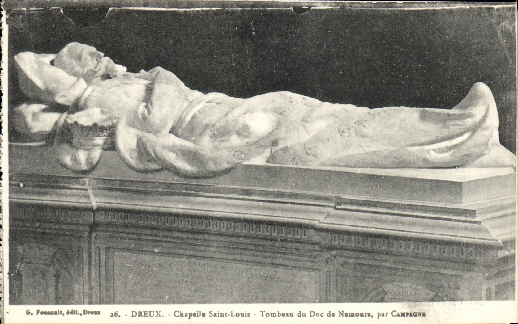 Duque del ddu de la tumba de St  Louis de la camara acorazada de Dreux de la POSTAL de la VENDIMIA del campo de Nemours