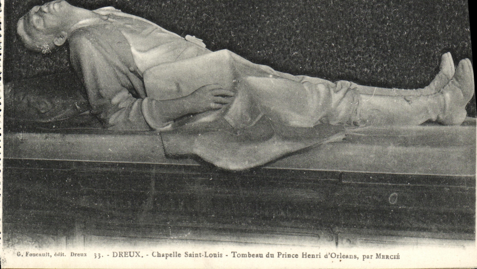 Tumba de St  Louis de la camara acorazada de Dreux de la POSTAL de la VENDIMIA del principe Enrique D Orleans de Mercie