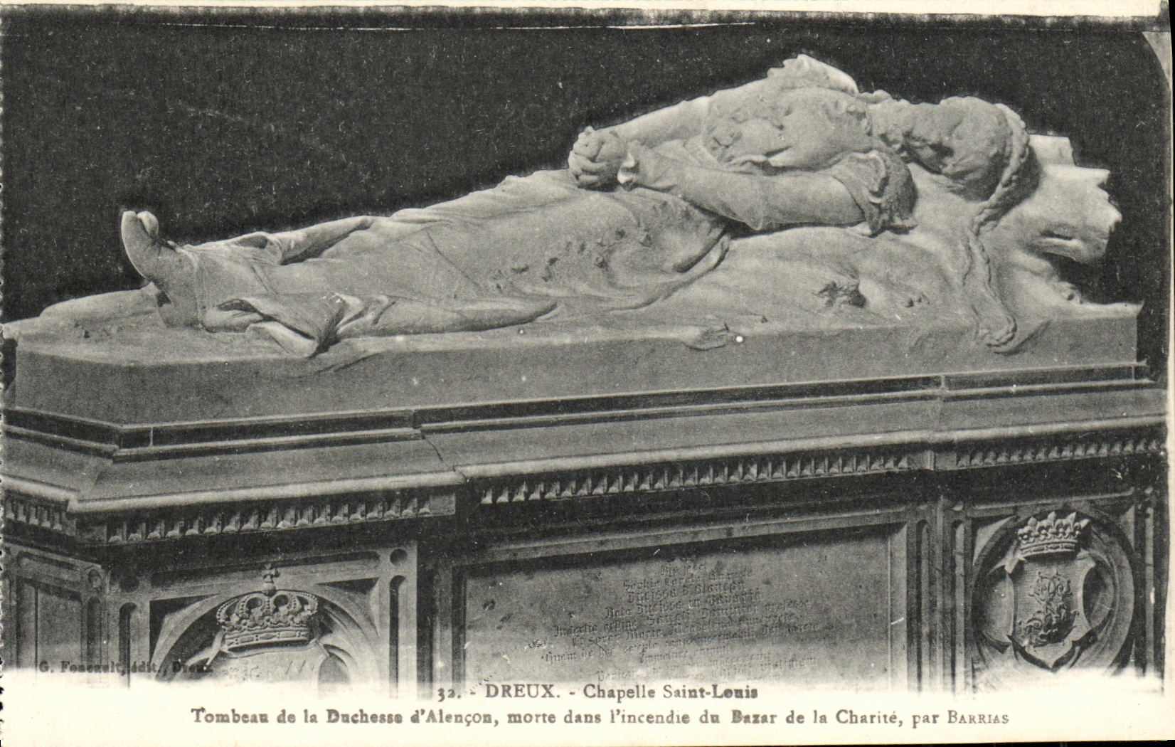 La tumba de Dreux Chapelle St  Louis de la POSTAL de la VENDIMIA de la duquesa D Alenzon murio en L fuego de los sistemas al bazar de la caridad