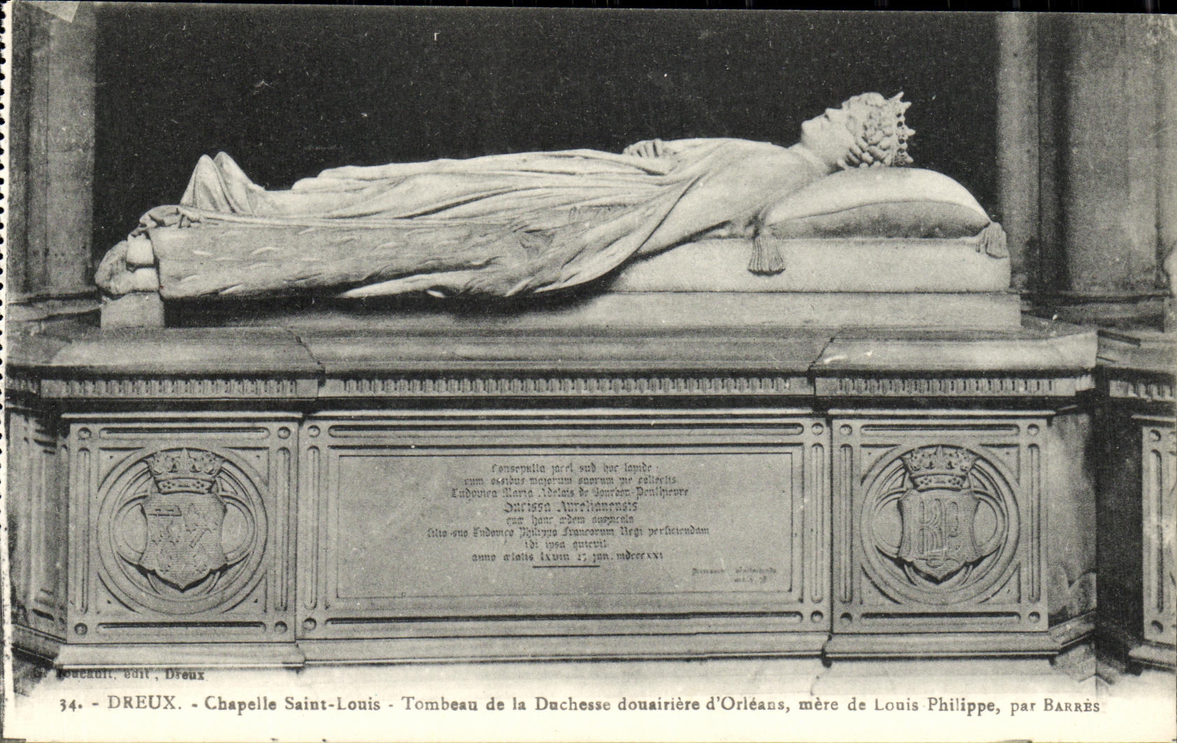 Tumba de St  Louis de la camara acorazada de Dreux de la POSTAL de la VENDIMIA de la madre del douariere D Orleans de la duquesa de Felipe louis