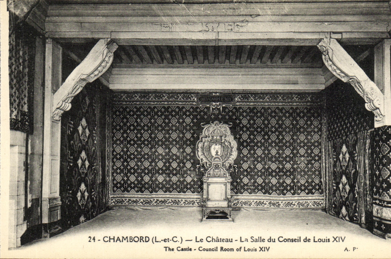 CPA Chateau de Chambord La Salle du Conseil de Louis XV