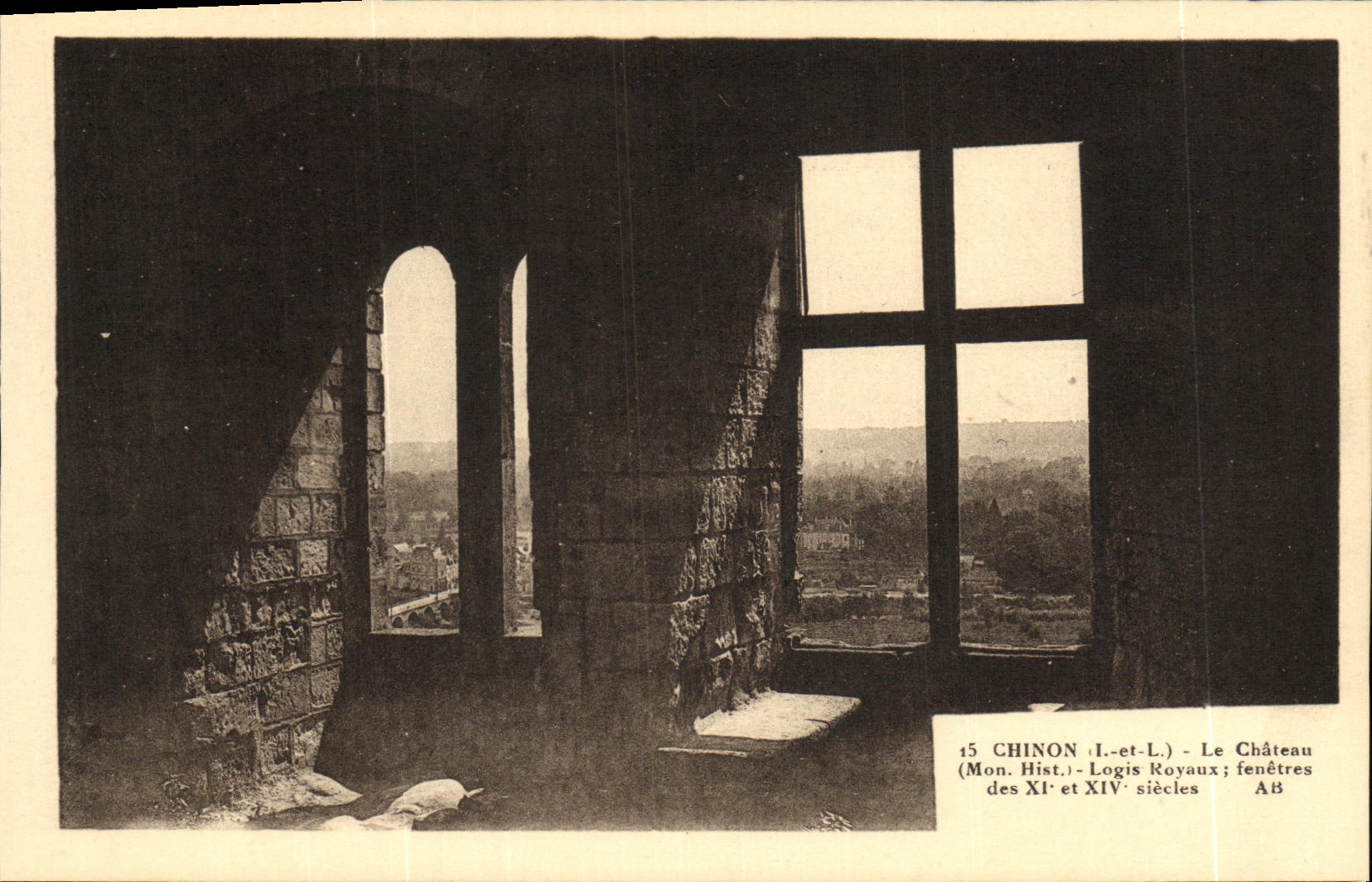 VINTAGE POSTCARD Chinon the castle Home royal windows of the 11 and 14th