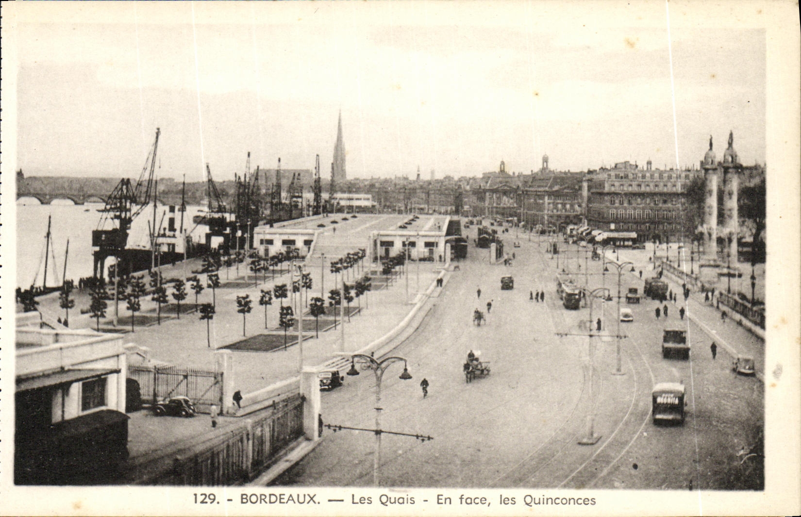 CPA Bordeaux Les Quais En Face les Quinconces