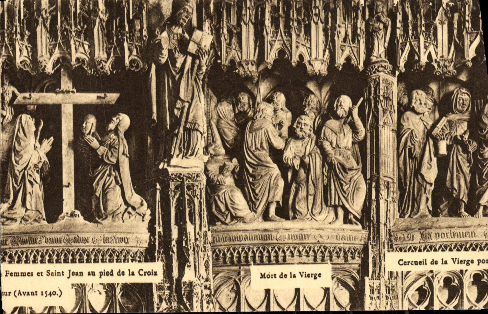 CPA Chartres Cathedrale Mort de la vierge