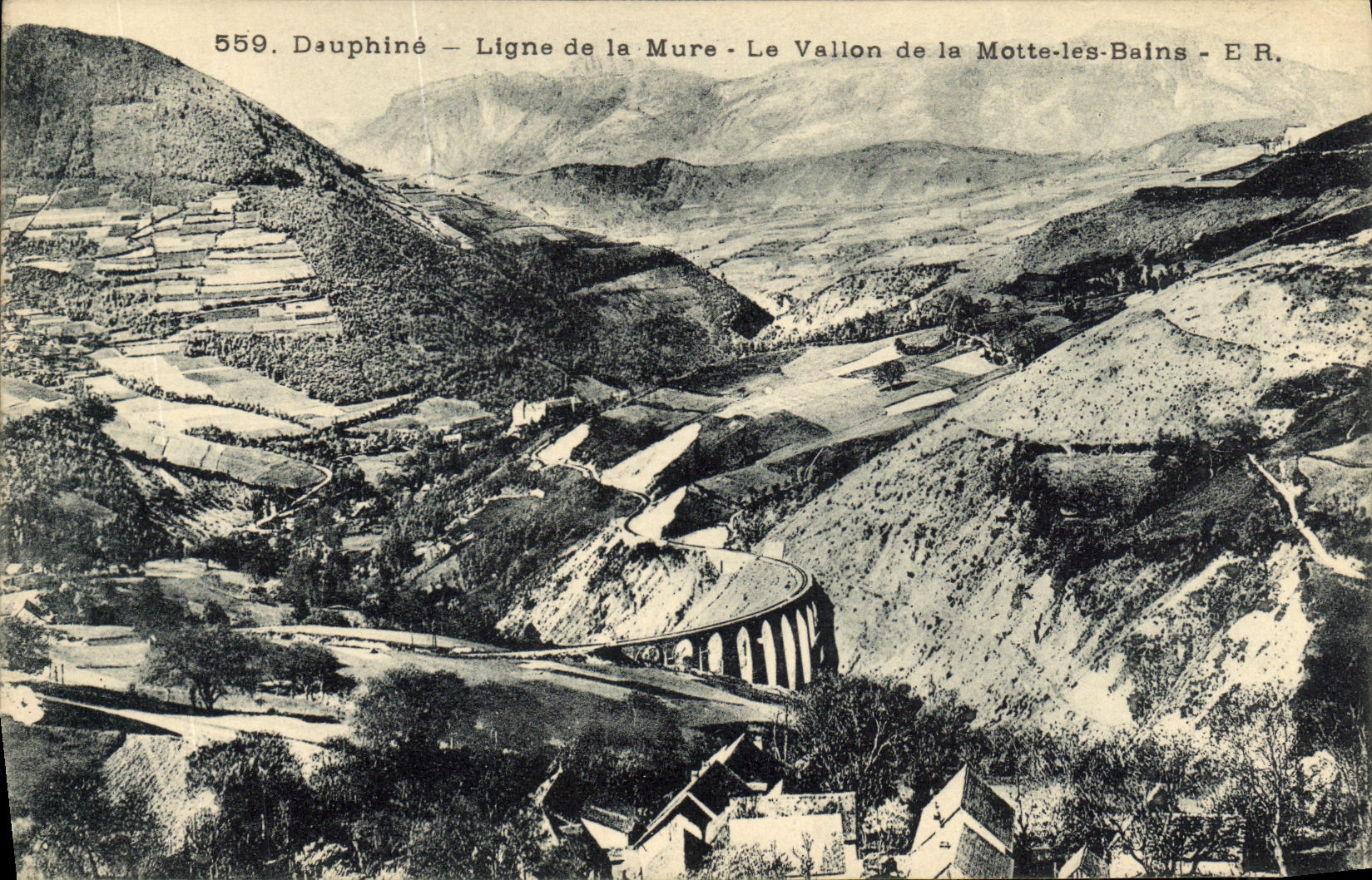 VINTAGE POSTCARD Dauphine Line of walls the Small valley of the Mound les Bains