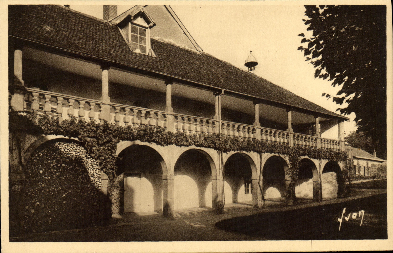 VINTAGE POSTCARD Paray Monial Monastery of the Visitation Main building