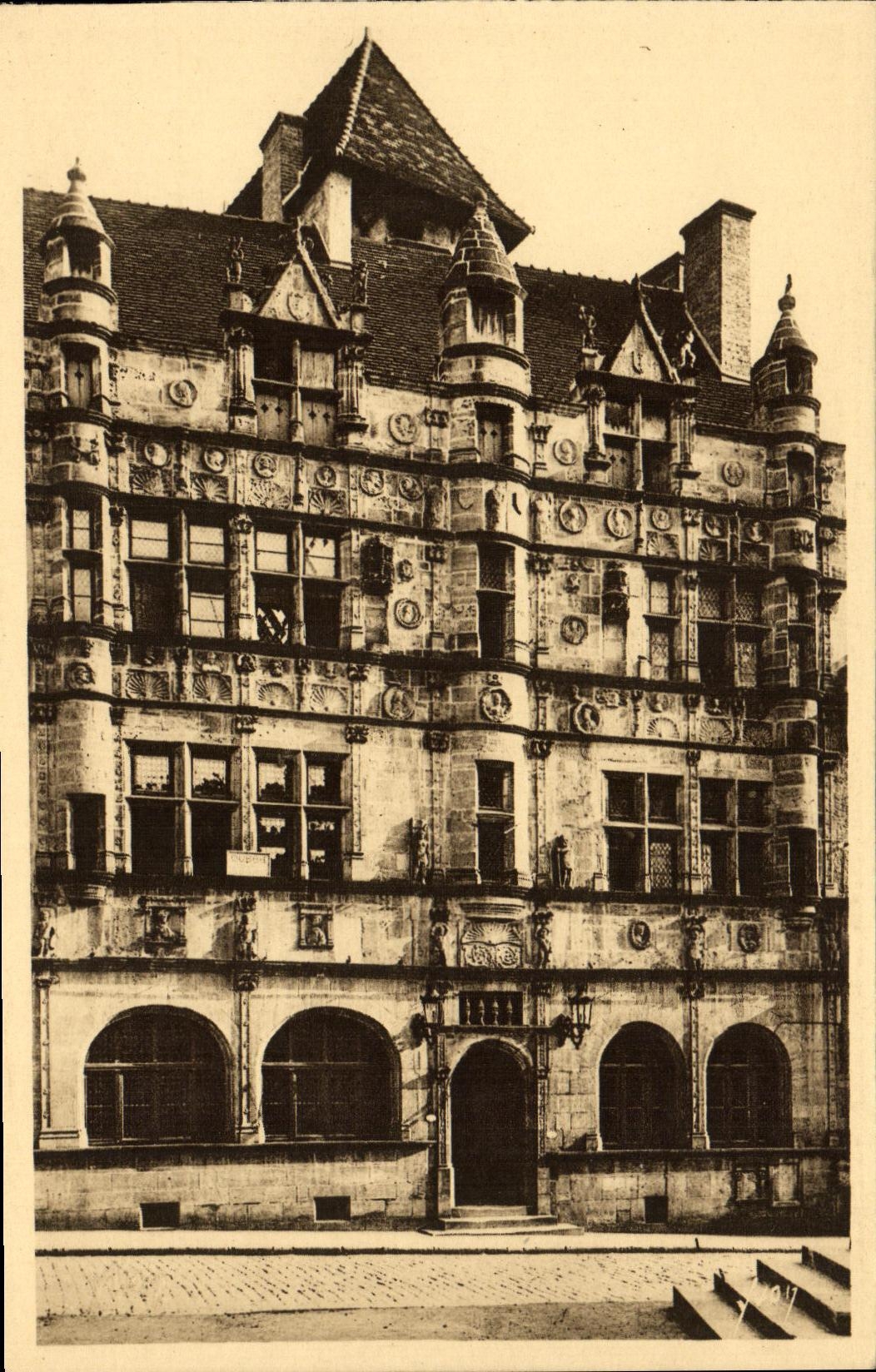 VINTAGE POSTCARD Paray Monial Town hall