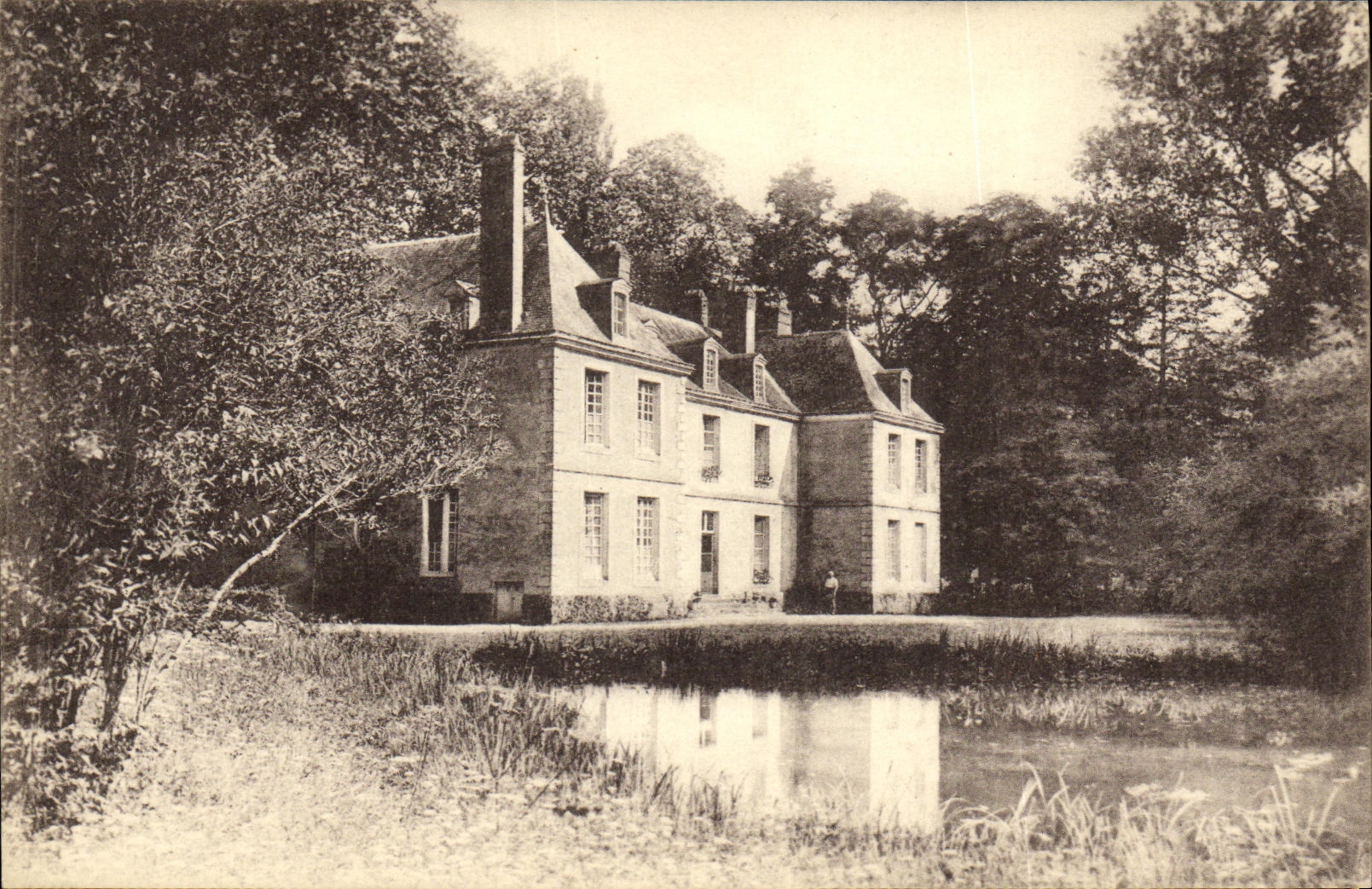 VINTAGE POSTCARD Song of Life Castle of the bridge jubilee by Beaumont on the Sarthe House of holidays