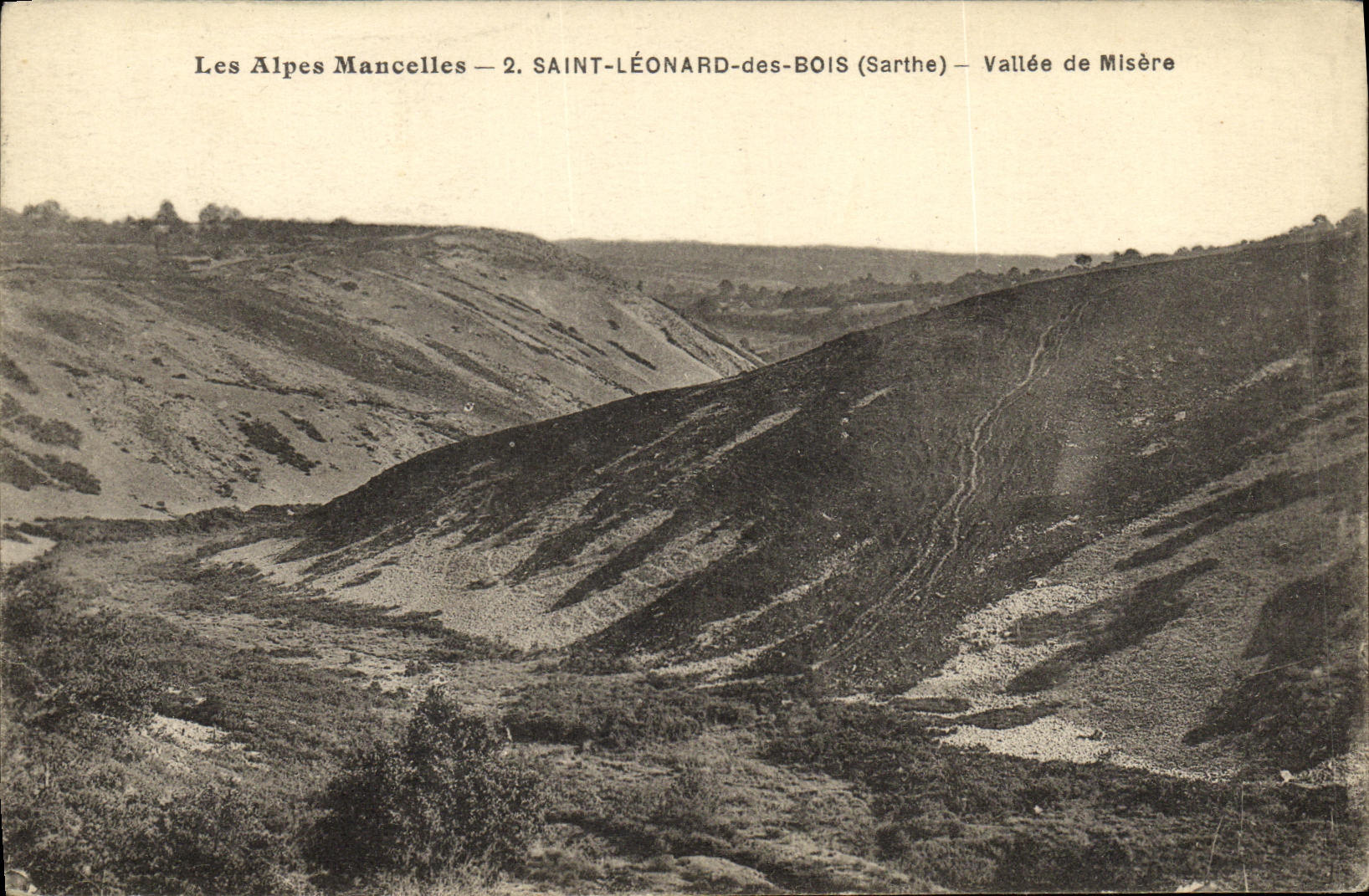 CPA Les Alpes Mancelles Saint Leonard des Bois Vallee de Misere