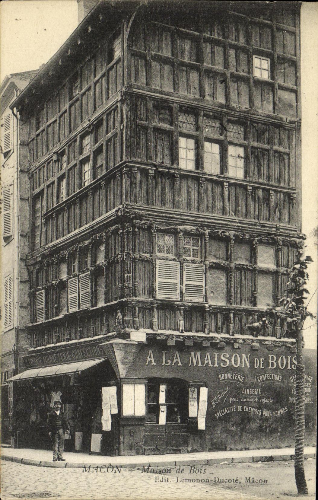 CPA Macon A la Maison de Bois Bonneterie