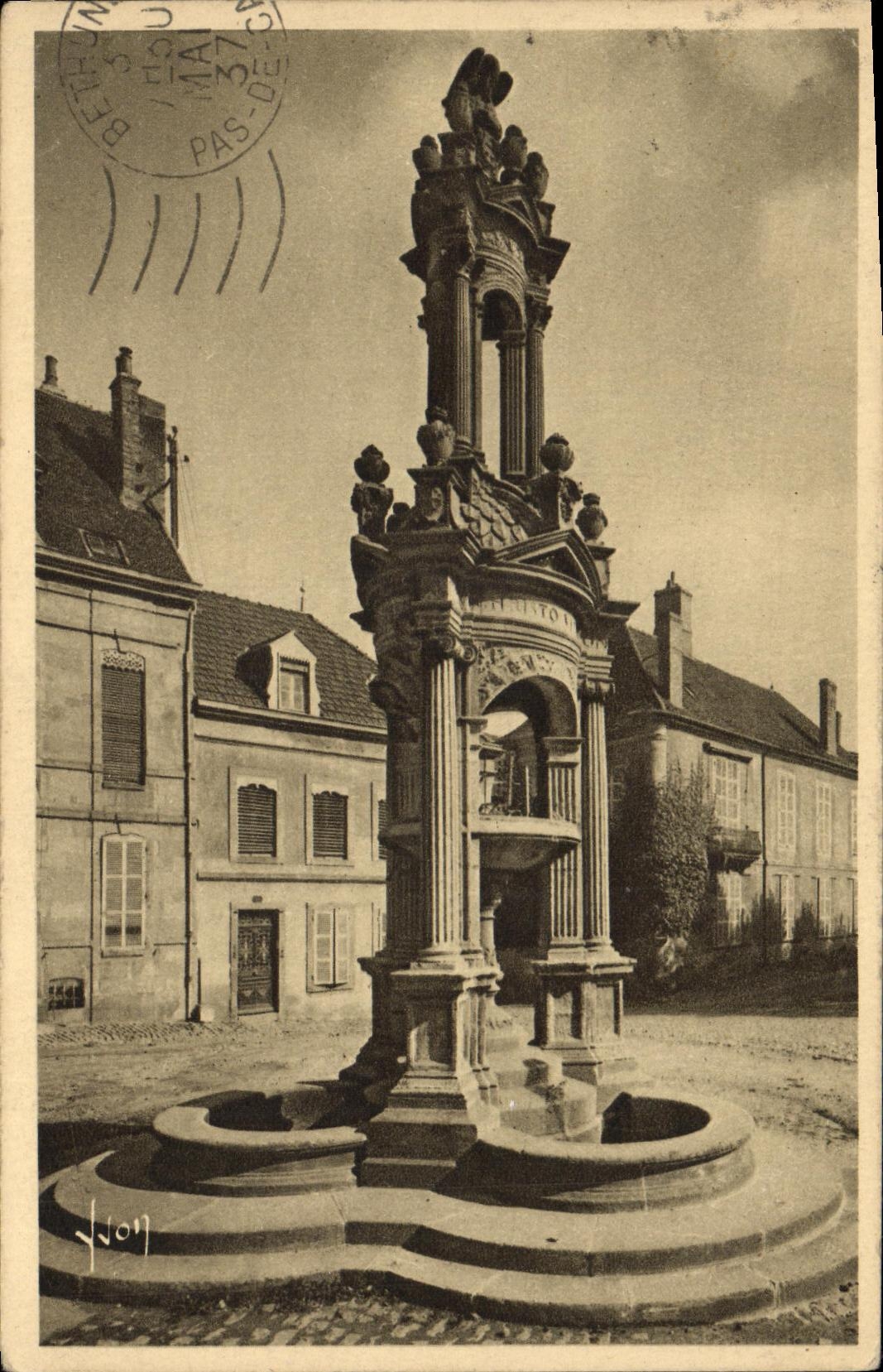 CPA Autun La Fonatine Saint Lazare