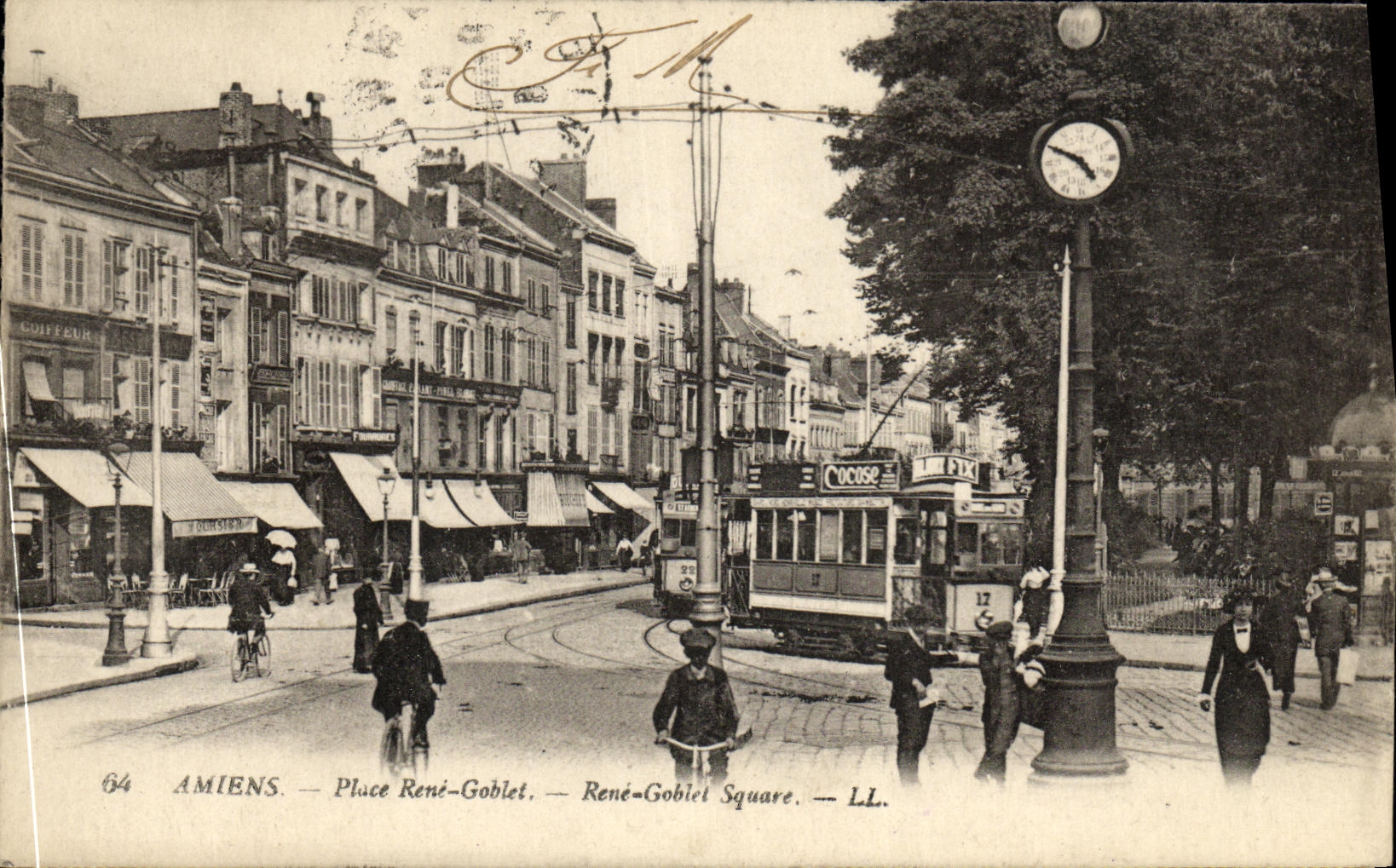 CPA Amiens Place Rene Goblet Tramway