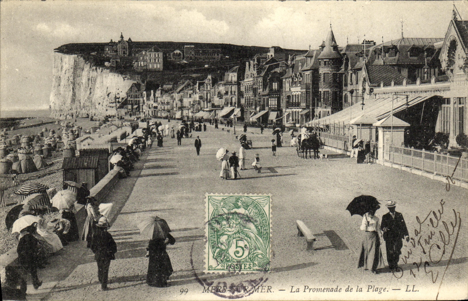 CPA Mers sur Mer La Promenade de la Plage