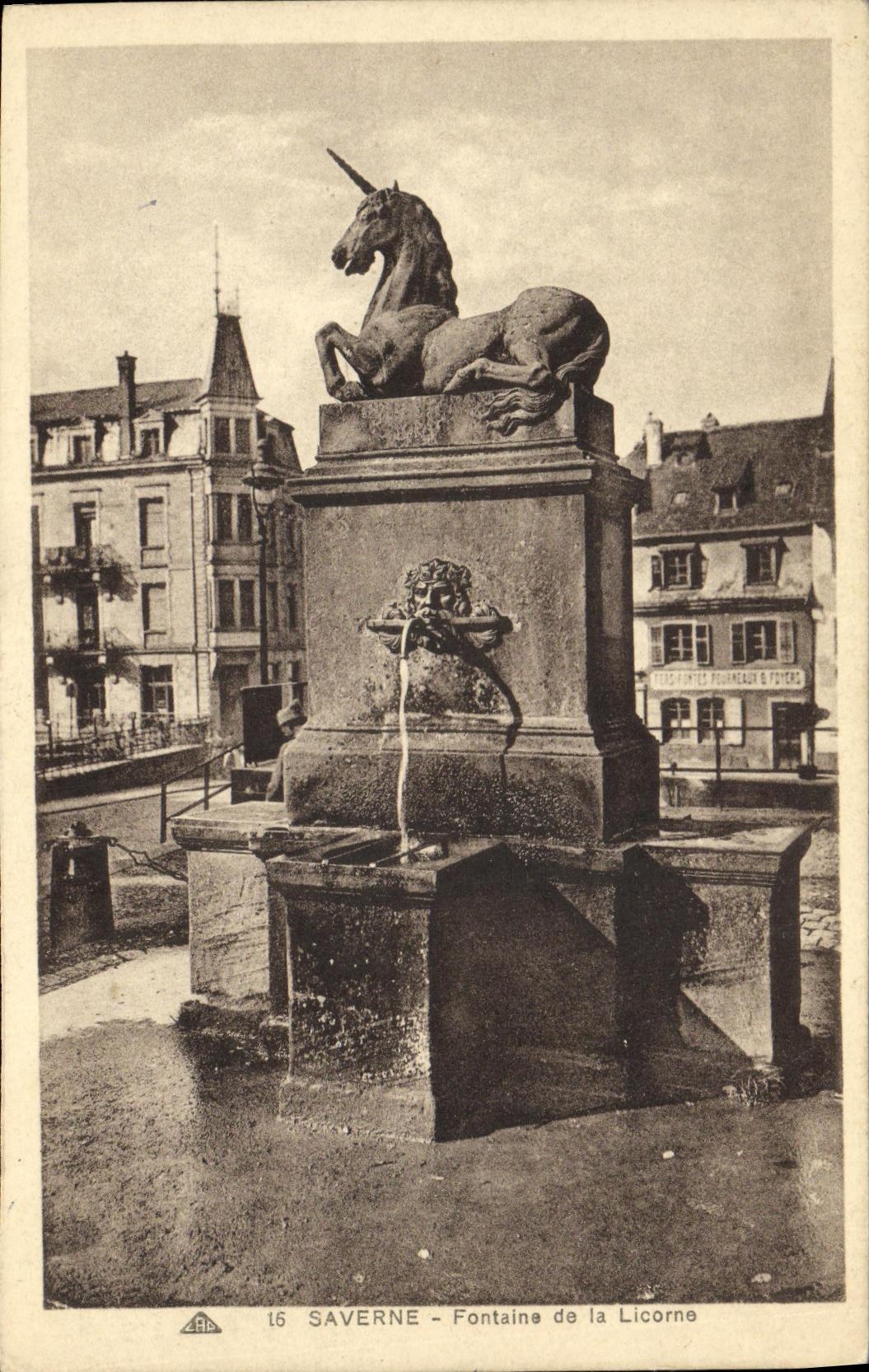 CPA Saverne Fontaine de la Licorne